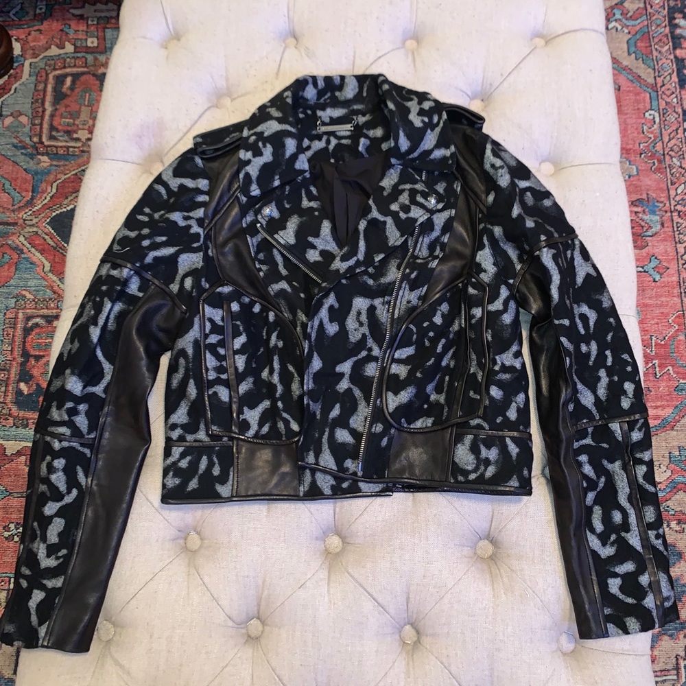 Diane Von Furstenberg jacket!